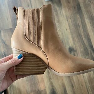 Toms Camel Ankle Booties